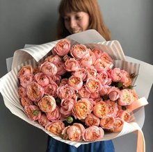15 пионовидных роз Джульетта