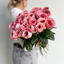25 пионовидных роз " Пинк Экспрешен"