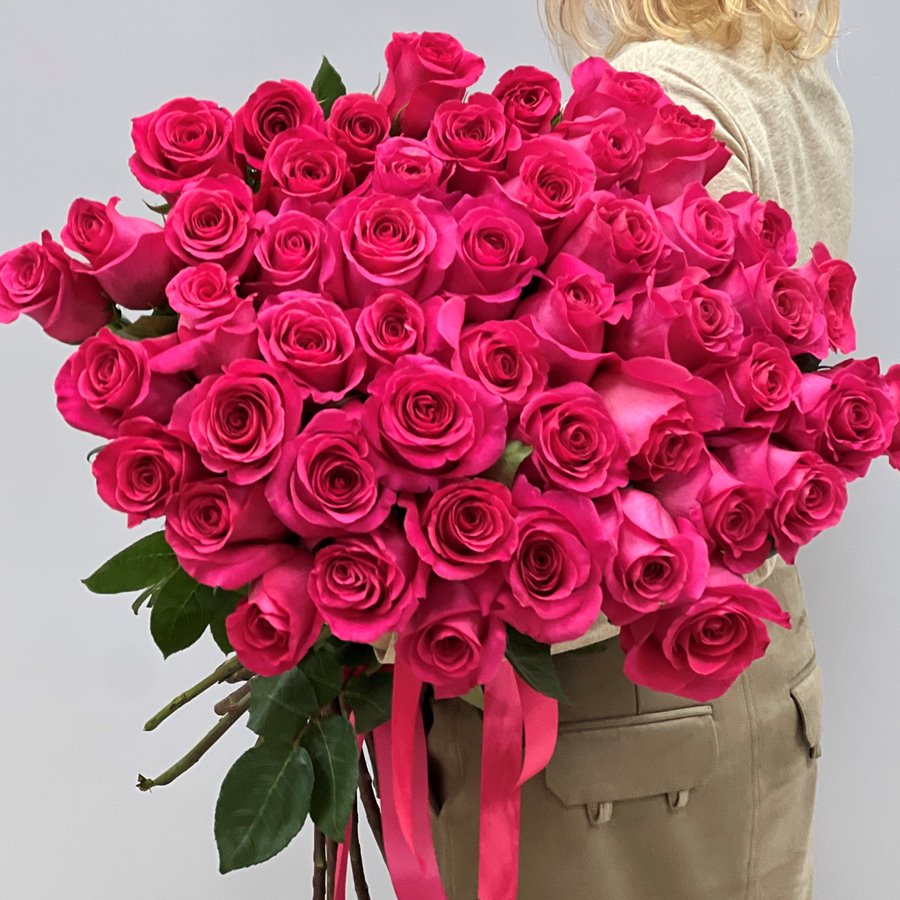 Купить 51 розовую розу 70 см