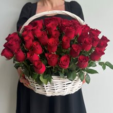 Букет из 75 роз в корзине