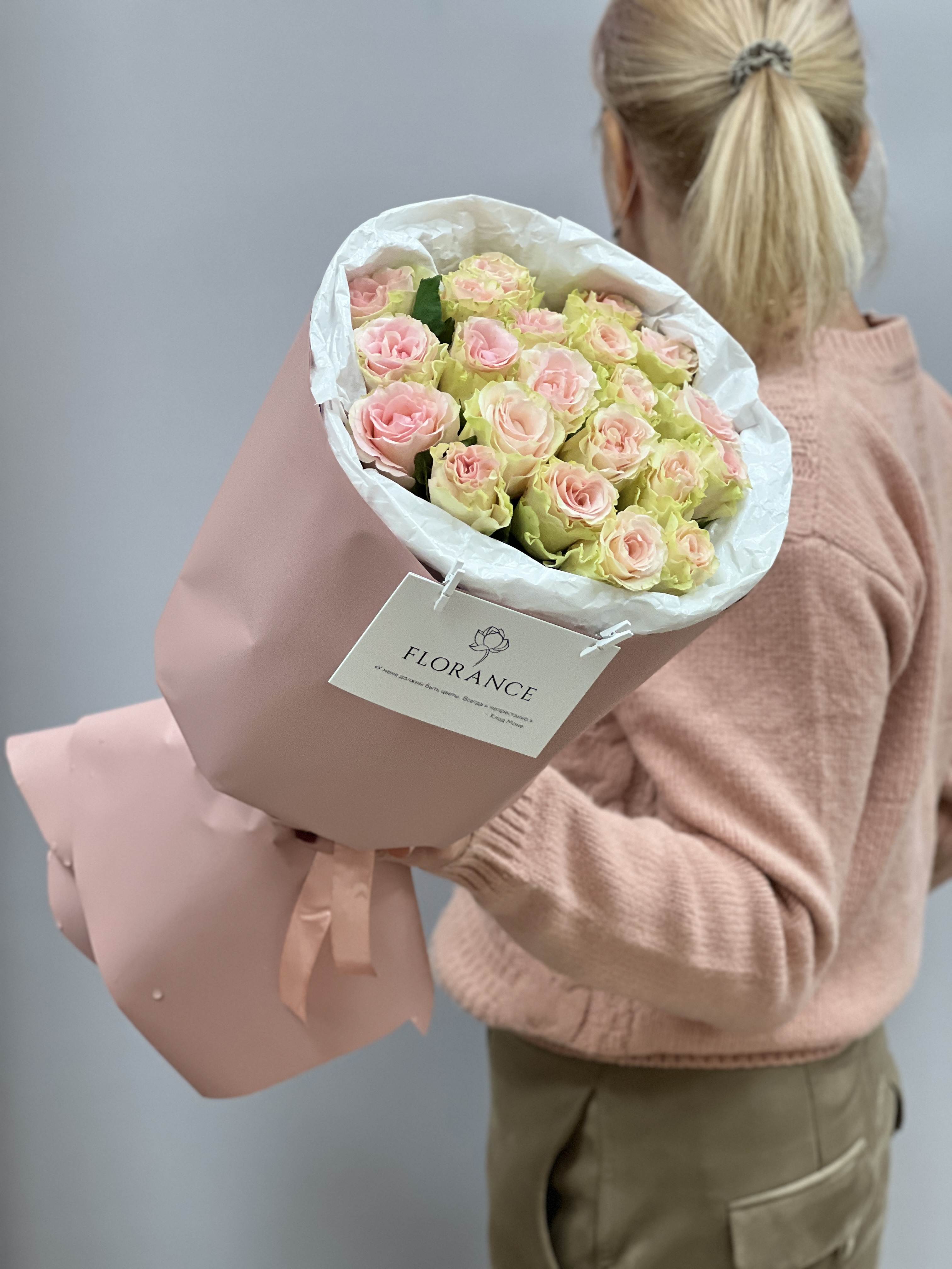 Букет из 25 розовых роз Top Gear Candy 40 см из Кении, доставка цветов СПб