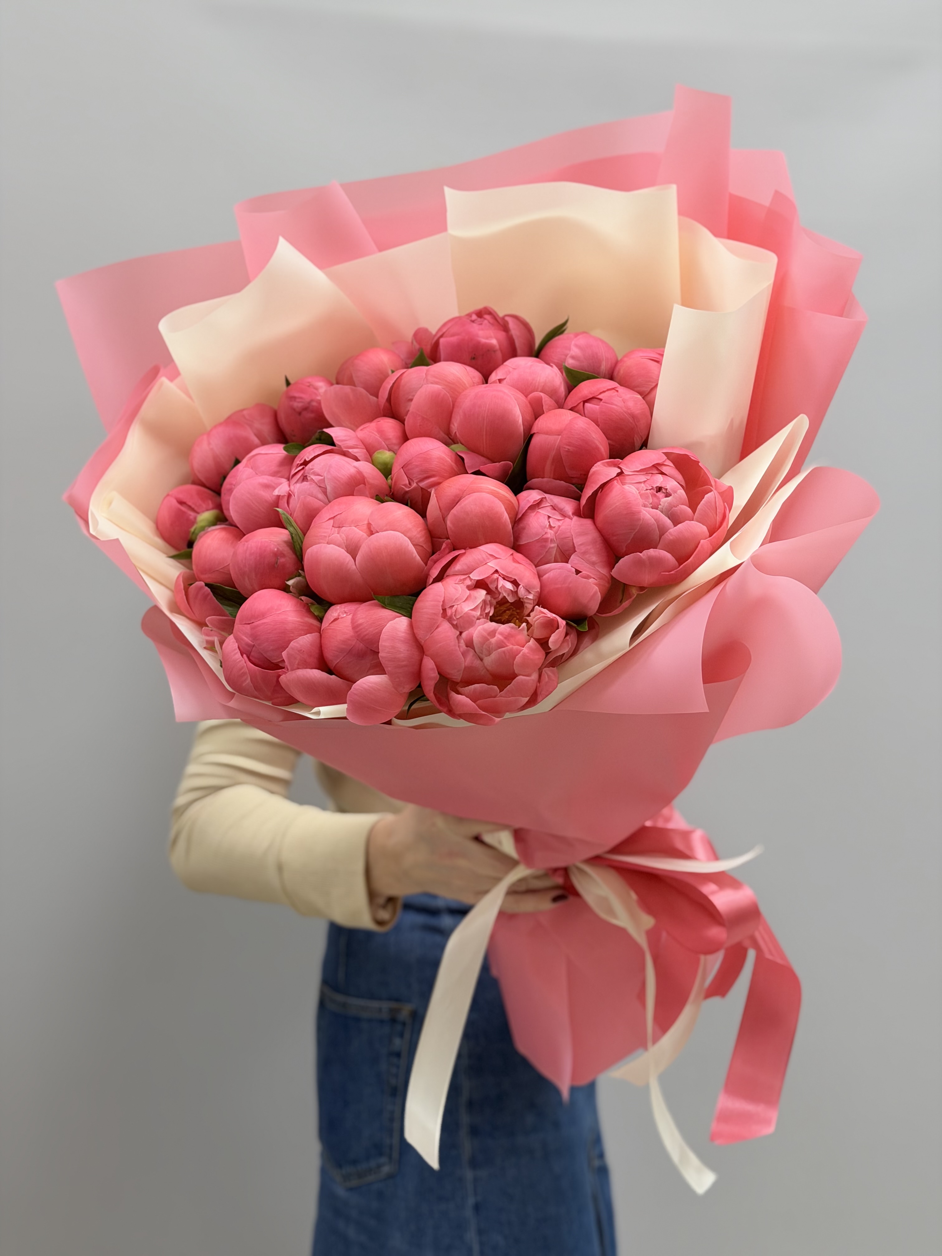 29 пионов Coral Charm