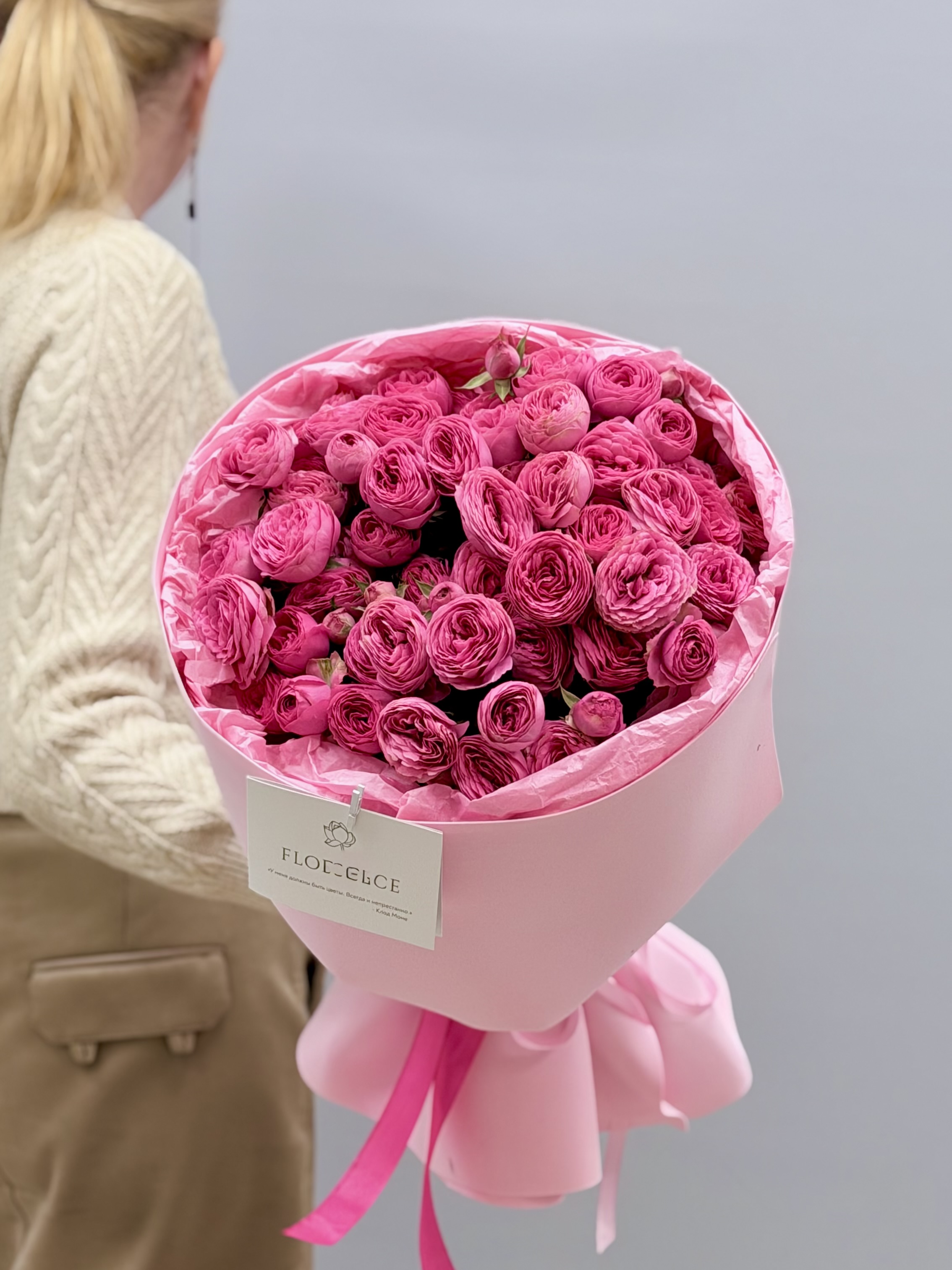 Букет из 11 пионовидных роз в фоамиране СПб