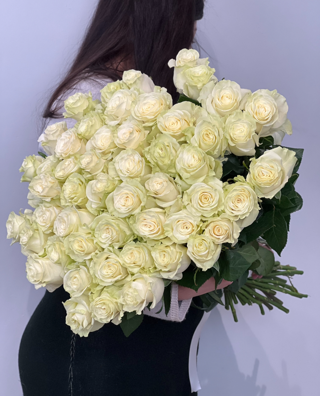 Букет из 51 белой розы 